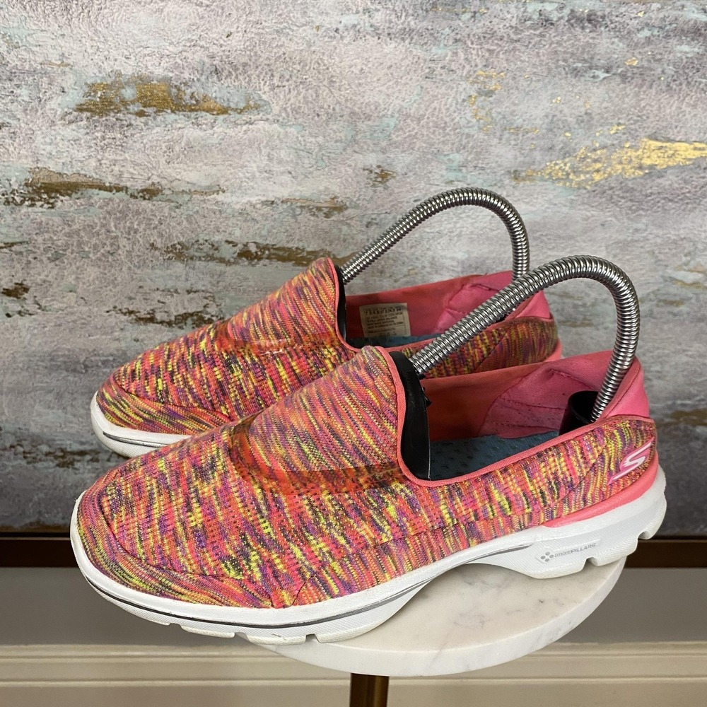 Skechers GOwalk Shoes Womens Size 7.5 Multicolor Walking Sneakers SN14061